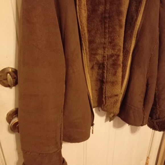 Lakewear faux suede brown jacket, size XL - Picture 5 of 7